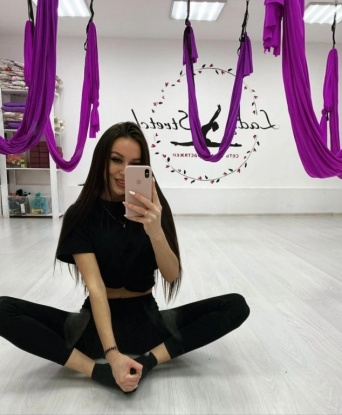💋 Со мной ты окунешься в мир страсти и наслаждения, где каждая минута будет наполнена нежностью и желанием. Мои услуги всегда индивидуальны и максимально удовлетворят твои потребности и сексуальные фантазии. 🔥 Я уверена, что мои нежные руки и горячие губы оставят тебя в полном восторге. Открой для себя новые грани удовольствия, пригласив меня в свою интимную жизнь. Доверься мне и ты не пожалеешь! ✨ Мои фото и отзывы говорят сами за себя. Так что не медли, я жду встречи с тобой в Москве! 🌃 Милана